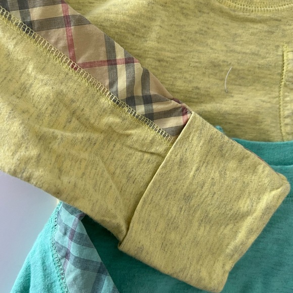 3 pack Burberry onesies - Picture 3 of 6